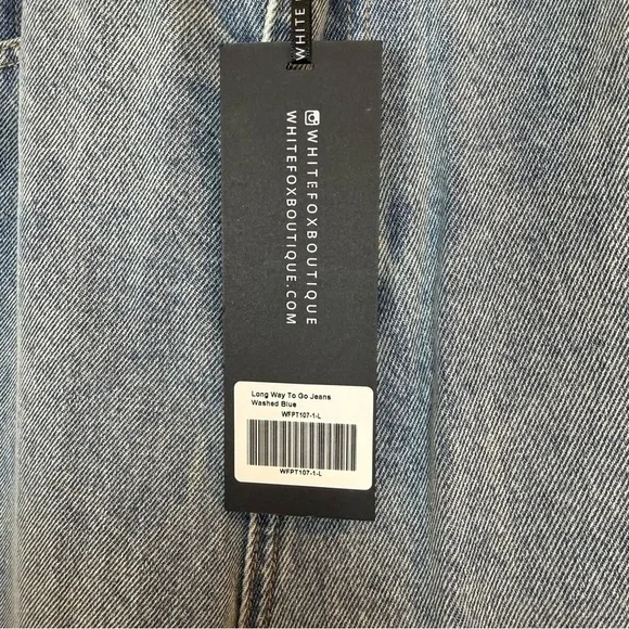 White Fox Long Way to Go Jeans - Picture 2 of 9